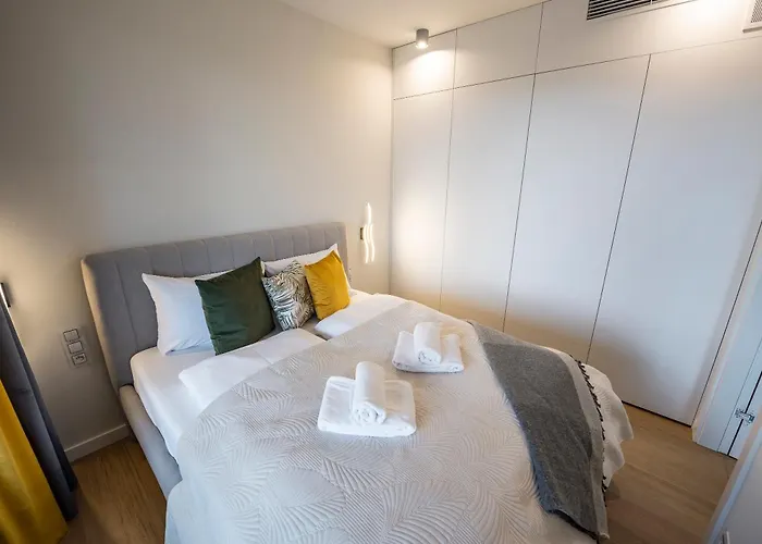 아파트 Aparts4u - Kras A103 Z Prywatnym Jacuzzi I Widokiem Na Gory